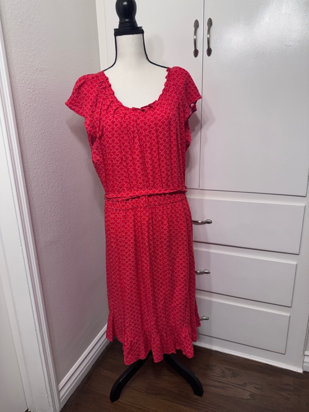 LC Lauren Conrad Red Short-Sleeve Printed Midi Dress